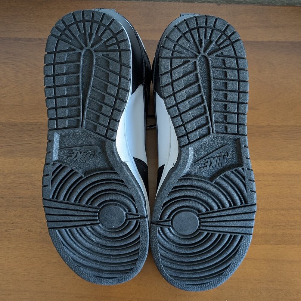 AUTHENTIC Nike Dunk High Panda - Picture 4 of 4